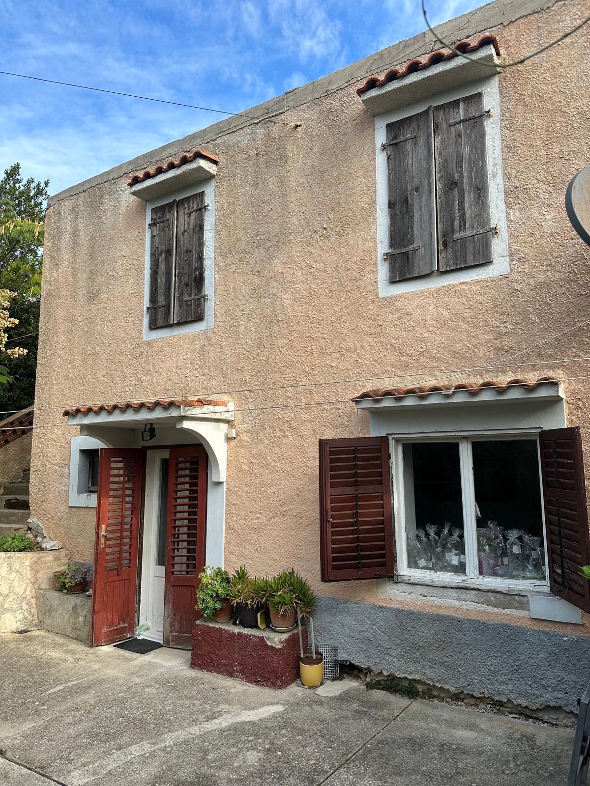 STAN U KUĆI: MALI LOŠINJ, ĆUNSKI